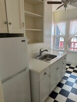 5127 1/2 Marathon St, Unit 5127 1/2 in Los Angeles, CA - Building Photo