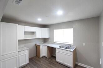 7808 Vienna Ave in Birmingham, AL - Building Photo - Building Photo