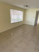 12104 Glenmoor Dr in West Palm Beach, FL - Building Photo - Building Photo