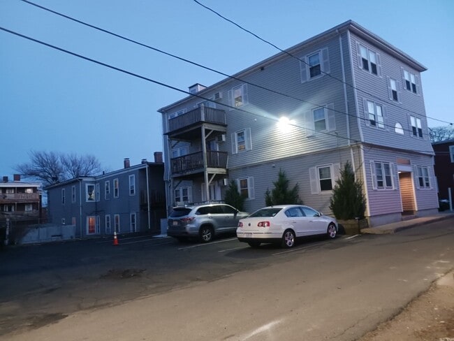 45 Division St in Chelsea, MA - Building Photo - Building Photo