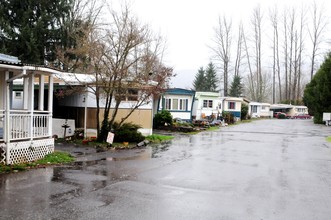 Thurston Oaks Mobile Home Park in Springfield, OR - Building Photo - Building Photo