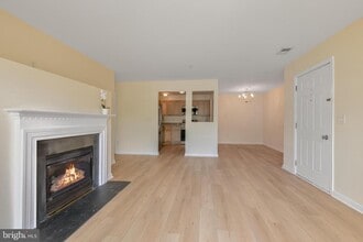 136 Brookland Ct in Winchester, VA - Building Photo - Building Photo