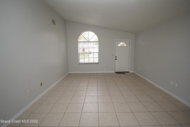 1163 Beacon St NW in Palm Bay, FL - Building Photo - Building Photo