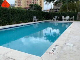 36 NW 6th Ave, Unit 1108 in Miami, FL - Building Photo