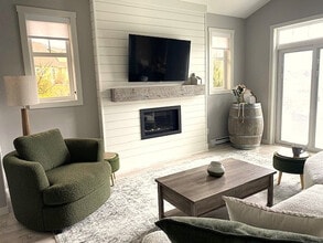 2450 Radio Tower Rd, Unit SI ID1522012P in Osoyoos, BC - Building Photo - Building Photo