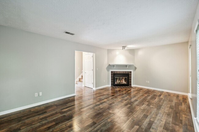 377 Huntington Ridge Dr, Unit 35 in Nashville, TN - Building Photo - Building Photo