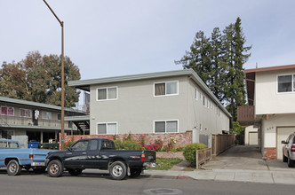 238 Roosevelt Ave in Redwood City, CA - Building Photo - Building Photo