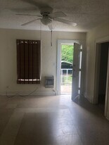 2562 Lamar St in Bossier City, LA - Building Photo