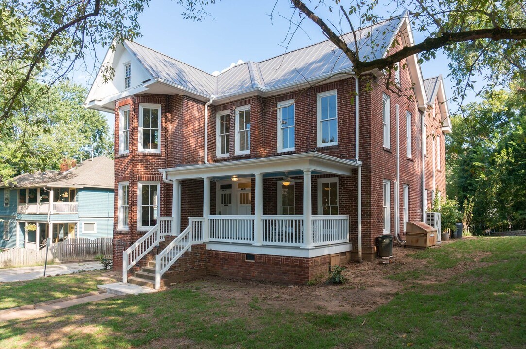 15 Bearden Ave in Asheville, NC - Building Photo