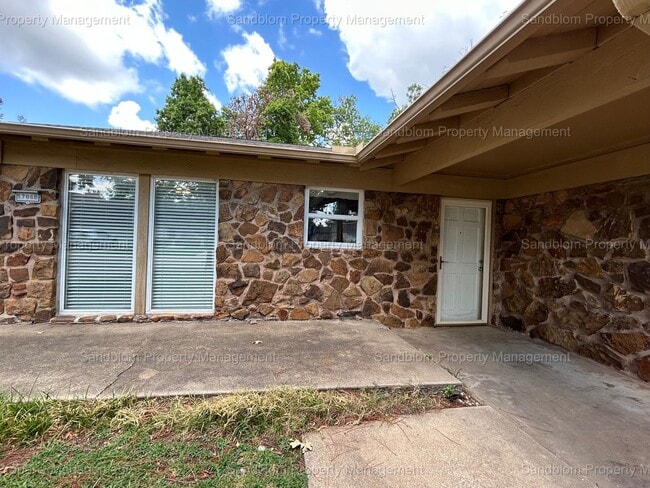 5706 S Harvard Ct in Tulsa, OK - Building Photo - Building Photo