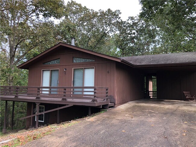 property at 6 Netherton Ln
