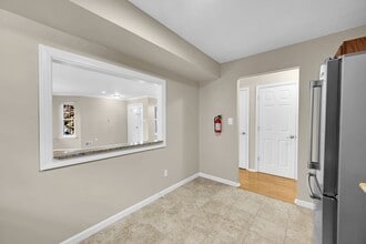 157 Tulip Ln in Freehold, NJ - Building Photo - Building Photo