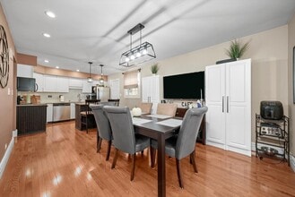 4407 Howard Ave in Western Springs, IL - Building Photo - Building Photo