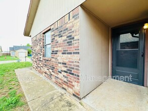 522 Peppertree Ln in Midwest City, OK - Building Photo - Building Photo