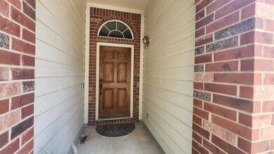 10713 Sea Hero Ln in Austin, TX - Building Photo - Building Photo