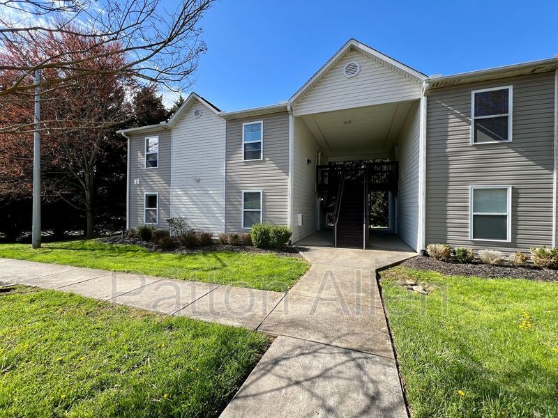 2 Zell Ln in Weaverville, NC - Building Photo