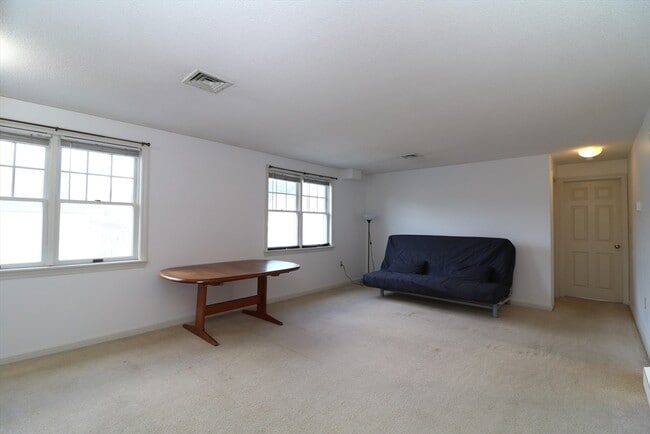 26 Webb Pl in Mansfield, MA - Building Photo - Building Photo