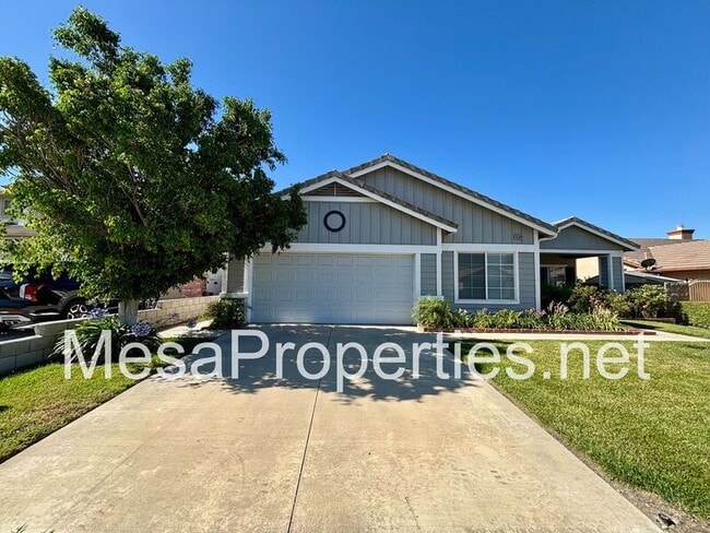 15389 Megan Ct in Fontana, CA - Foto de edificio - Building Photo
