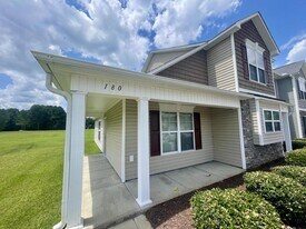 180 Collinwood Dr in Raeford, NC - Building Photo
