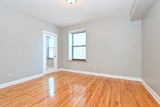 7213 S Yates Blvd in Chicago, IL - Building Photo - Building Photo