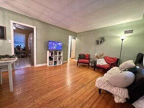 607 E 11th St in Duluth, MN - Building Photo - Building Photo
