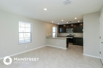 8227 West Odeum Ln in Phoenix, AZ - Building Photo - Building Photo