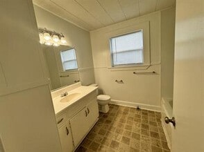 415 N Doak St in Taylor, TX - Building Photo - Building Photo