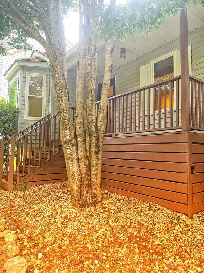 16 Townes Square Ln in Greenville, SC - Building Photo - Building Photo