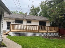 15321-15387 87 Ave NW in Edmonton, AB - Building Photo