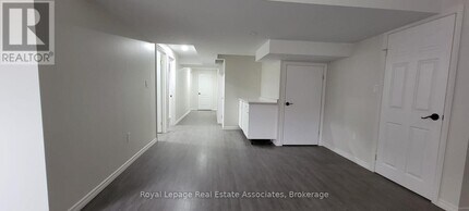 135 Monarch St in Welland, ON - Building Photo - Building Photo