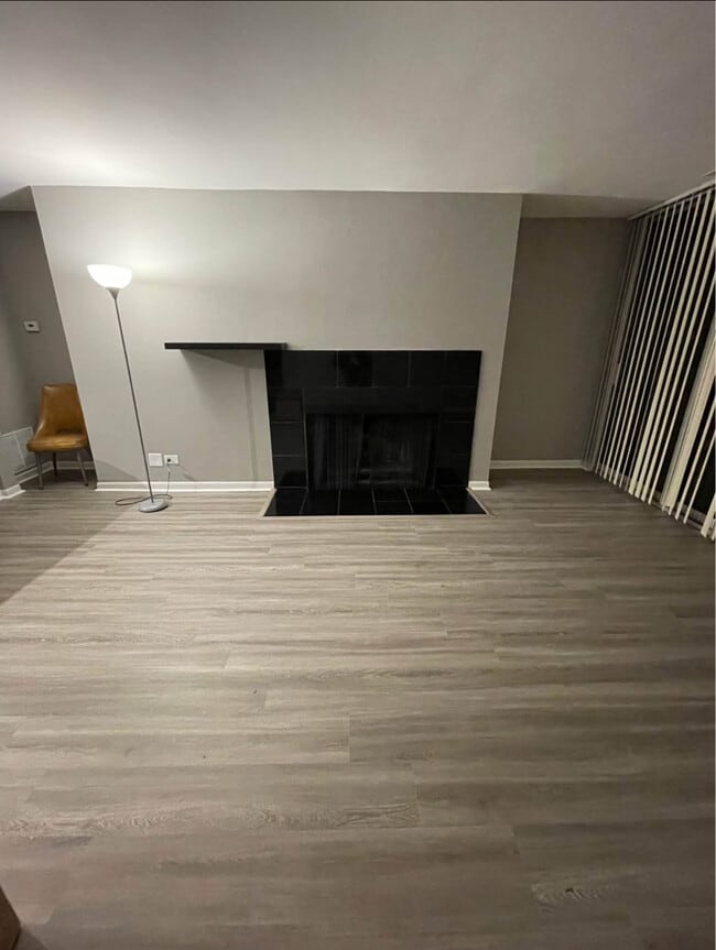 property at 5800 Oakwood Dr