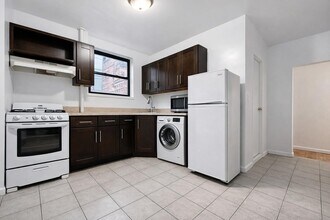 401 E 68th St, Unit 5E in New York, NY - Foto de edificio - Building Photo