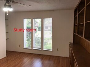 2906 Green Fields Dr in Sugar Land, TX - Building Photo - Building Photo