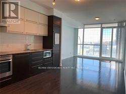 770 Bay St. in Toronto, ON - Building Photo - Building Photo