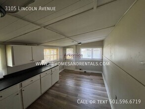 3105 Lincoln Ave in North Little Rock, AR - Building Photo - Building Photo