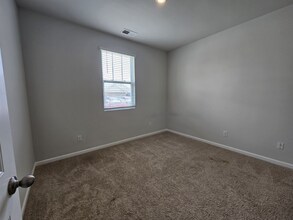 2244 Carefree Ln in Nashville, TN - Building Photo - Building Photo