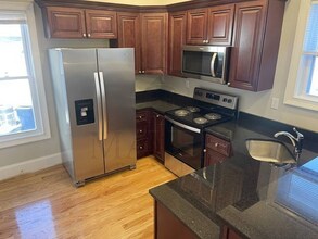130 College Ave in Somerville, MA - Building Photo - Building Photo
