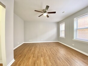 4241 N Kenmore Ave in Chicago, IL - Building Photo - Building Photo