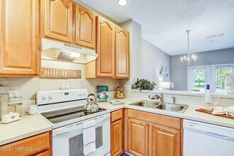 1486 Landau Rd in Jacksonville, FL - Foto de edificio - Building Photo