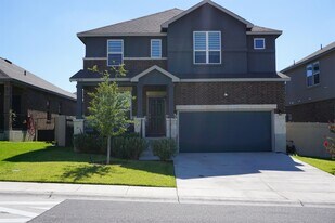 1610 Alborada Dr. in Laredo, TX - Building Photo