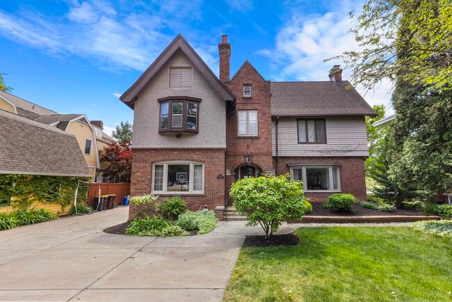 property at 1419 National Ave