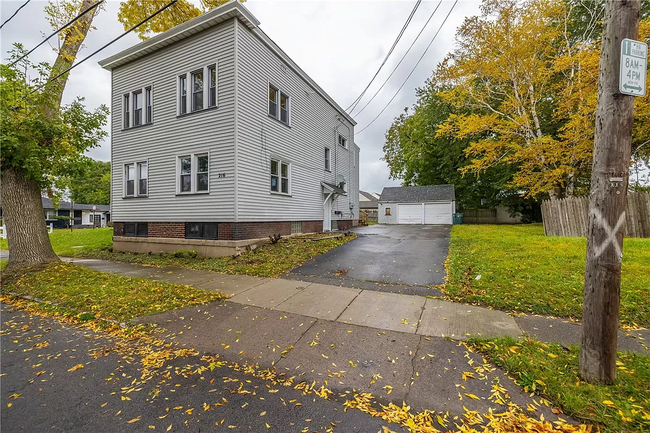 216 Northlane Dr in Rochester, NY - Building Photo - Building Photo