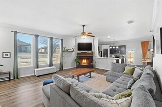 3701 Fiscal Ct in Fort Worth, TX - Building Photo - Building Photo