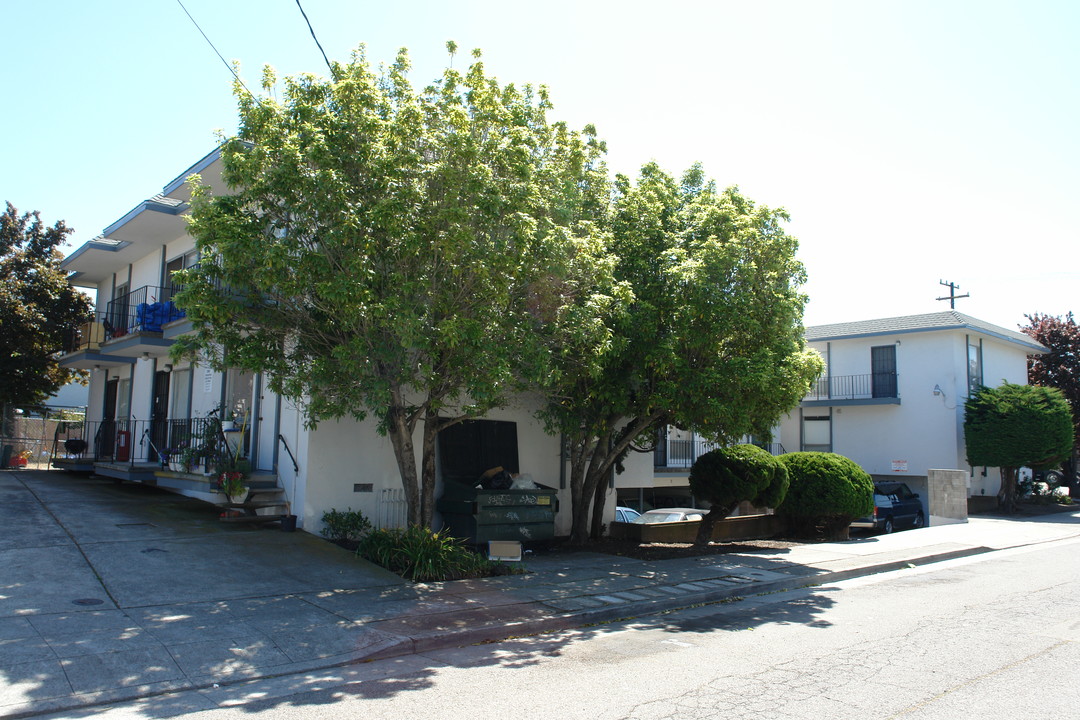 2945 Dohr St in Berkeley, CA - Building Photo