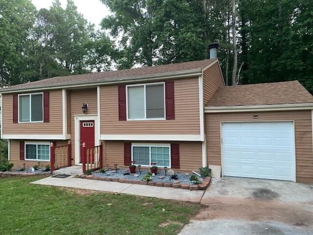 1993 Singer Way in Lithonia, GA - Foto de edificio