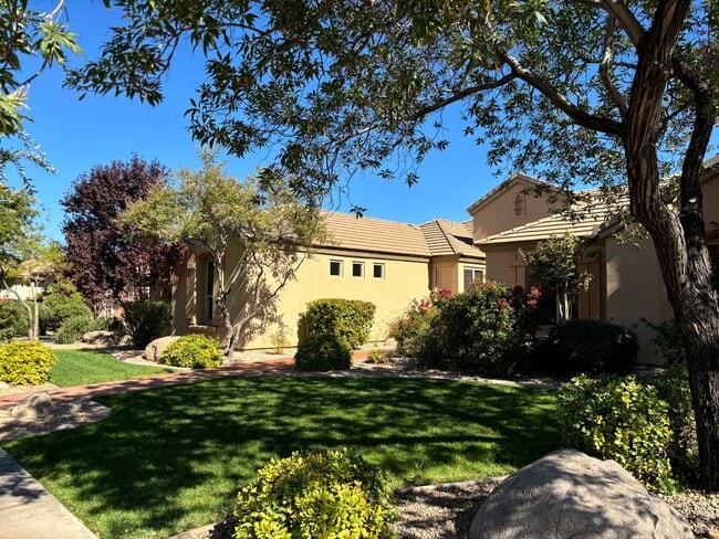 1456 N Liberty Greens Dr in Washington, UT - Building Photo - Building Photo