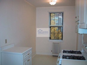 15 Governors Ave-Unit -24 in Medford, MA - Building Photo - Building Photo