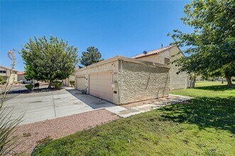 2541 Love St in Las Vegas, NV - Building Photo - Building Photo