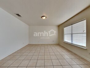 10025 Quail Glen Dr in Fort Worth, TX - Building Photo - Building Photo
