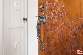 7972 Blackburn Ave in Los Angeles, CA - Building Photo - Building Photo